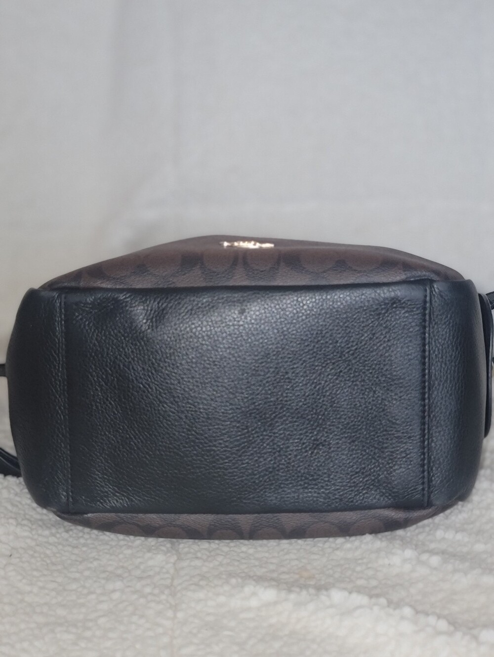 Coach Brown and Black Signature Canvas Crossbody Bag with Matching Wallet. - Picture 11 of 16